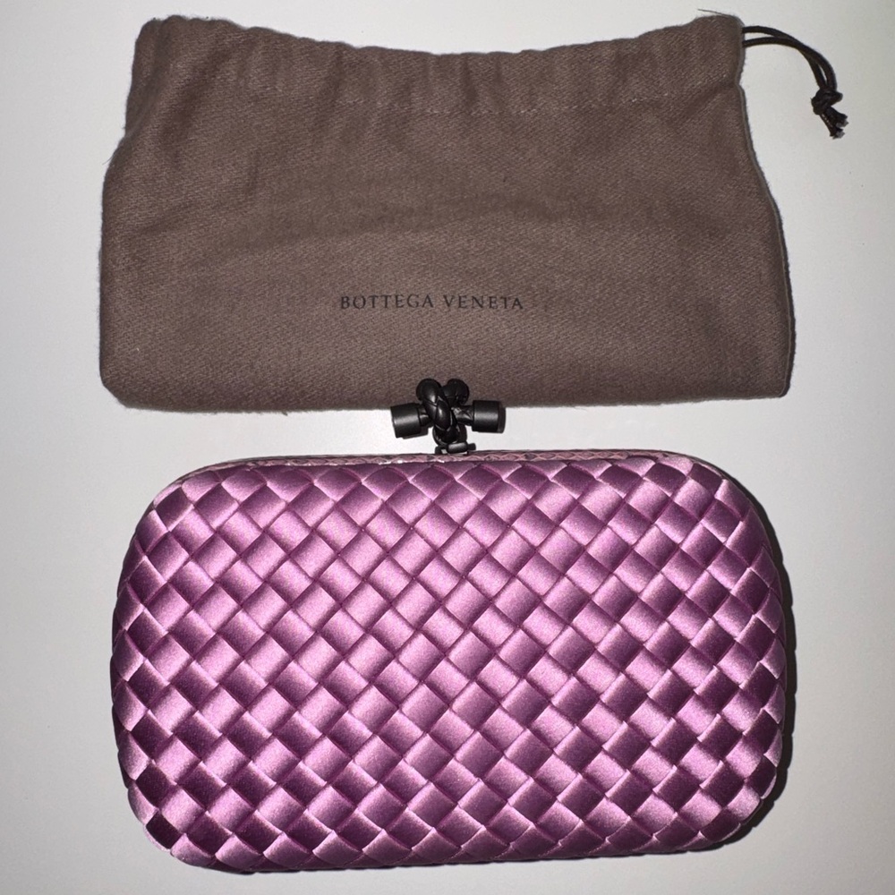 Bottega Veneta Mauve Pink Woven Satin Knot Clutch - Picture 5 of 11